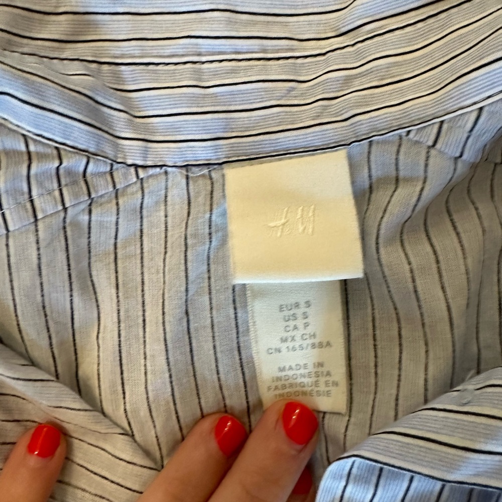 H&M Dress - Picture 2 of 2